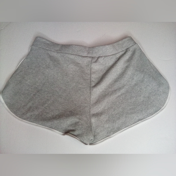 Women's The North Face Gray Shorts, Sz. XLarge - Picture 10 of 11